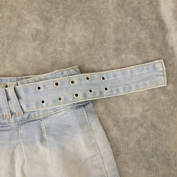 Fashion Nova Mini Skirt Women's XL  Pleated Light Wash Denim Frayed y2k - Picture 6 of 9